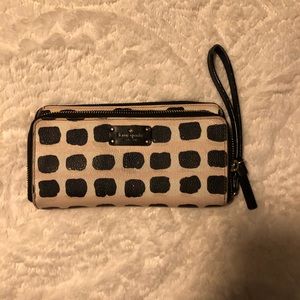 Kate Spade wallet/ Wristlet